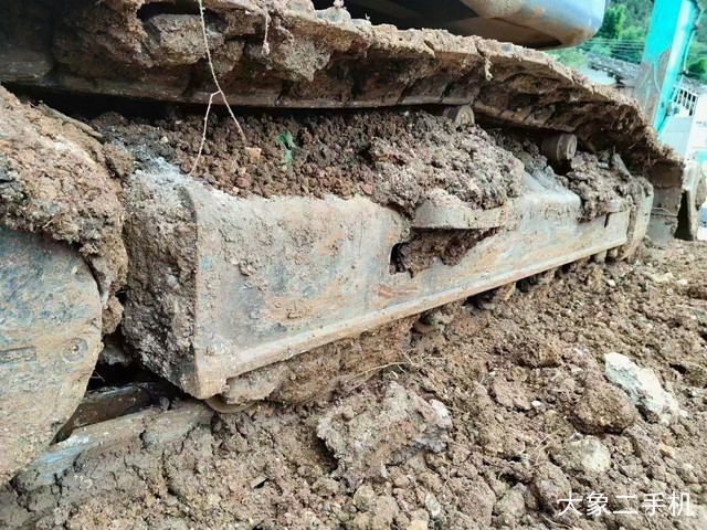 神钢 SK210LC-8 挖掘机