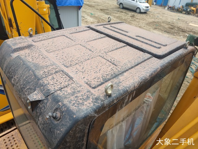 龙工 LG6225E 挖掘机