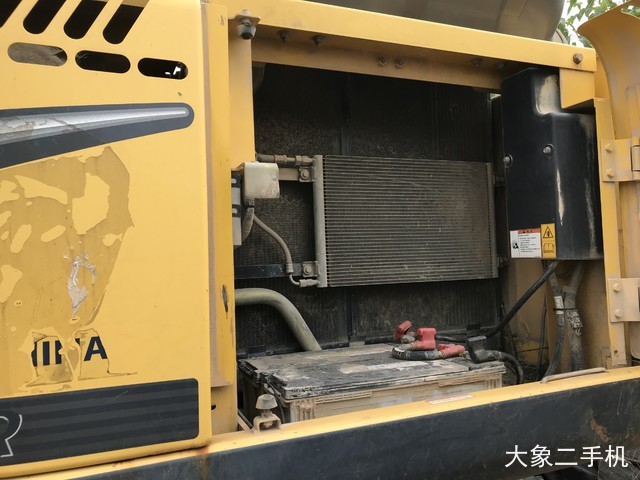 神钢 SK210LC-8 挖掘机