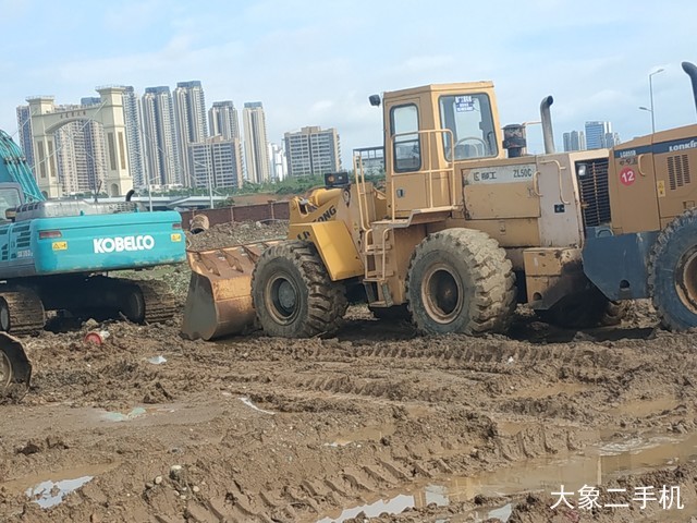 龙工 LG855B 装载机