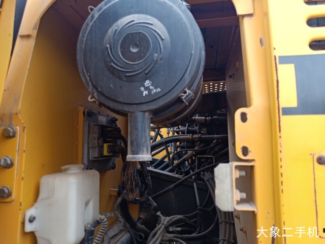 沃尔沃 EC210B 挖掘机