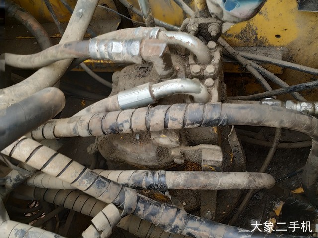 小松 PC240LC-8 挖掘机