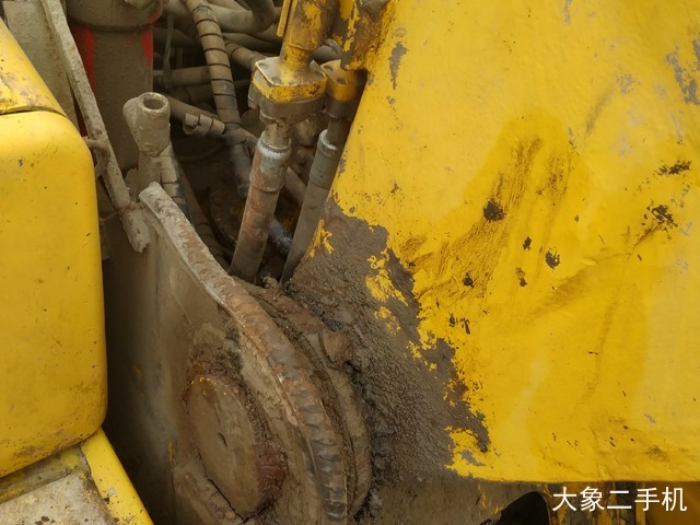 小松 PC240LC-8 挖掘机