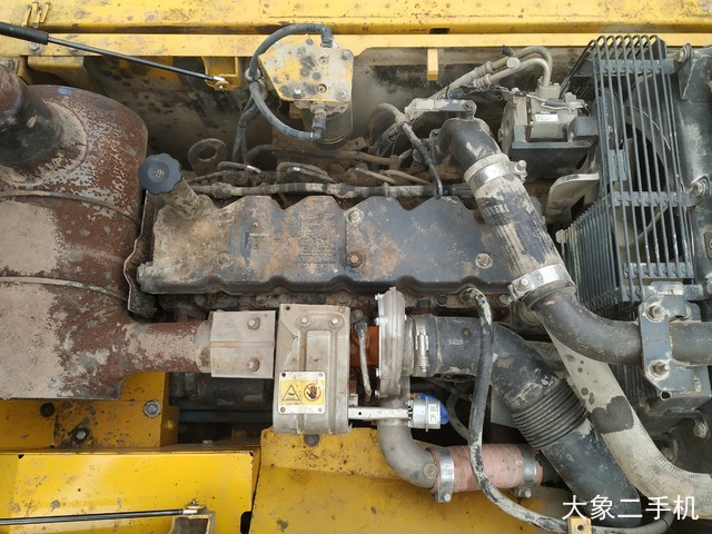 小松 PC240LC-8 挖掘机