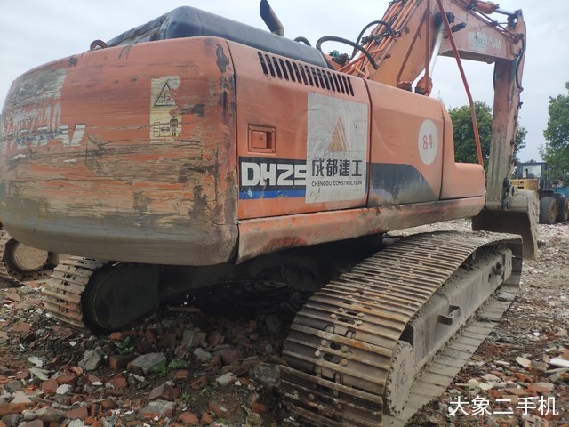 斗山 DH215-7 挖掘机