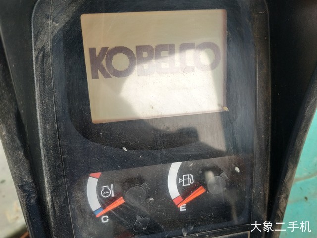 神钢 SK260LC-8 挖掘机