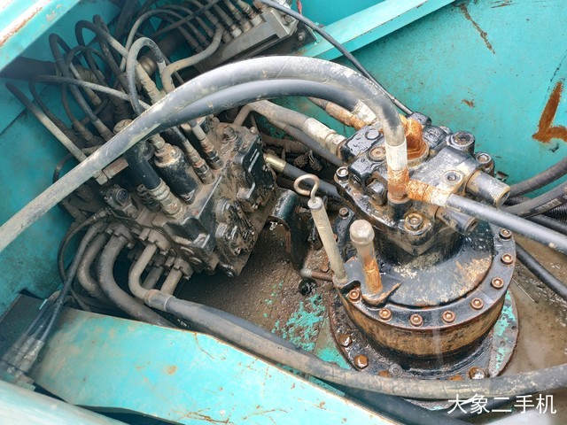 神钢 SK260LC-8 挖掘机