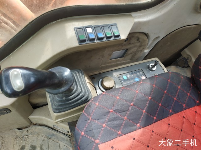 斗山 DH220LC-7 挖掘机