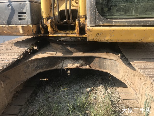 住友 SH210-5 挖掘机