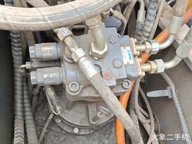 徐工 XE135D 挖掘机