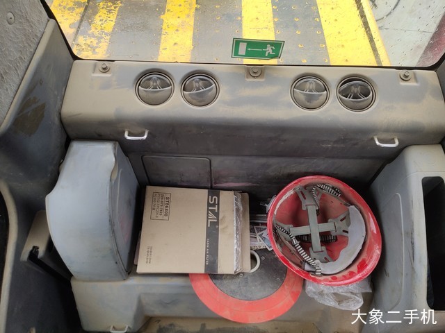 小松 PC220-8 挖掘机