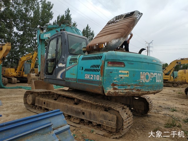 神钢 SK210LC-8 挖掘机
