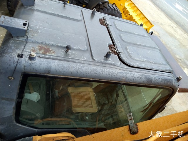 凯斯 CX300B 挖掘机