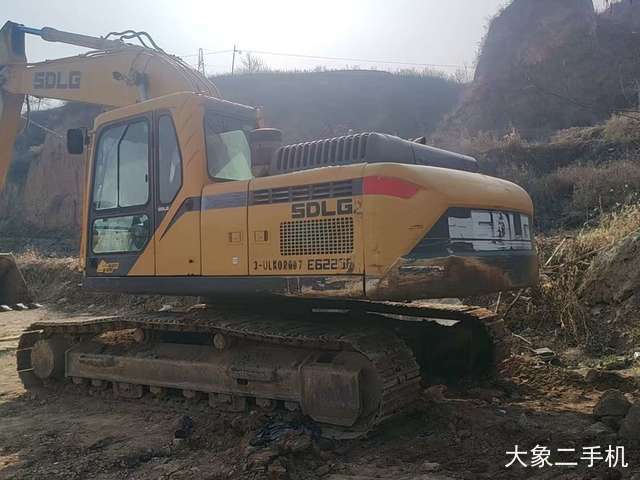 山东临工 E6225F 挖掘机