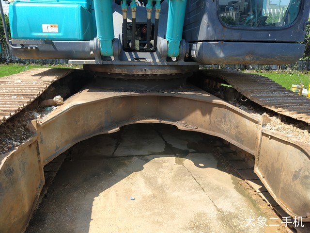 神钢 SK350LC-8 挖掘机