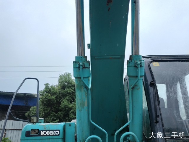 神钢 SK260LC-8 挖掘机