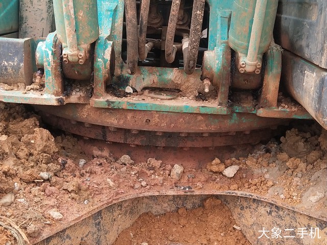 神钢 SK260LC-8 挖掘机