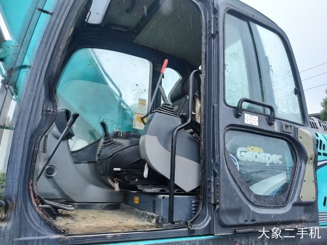 神钢 SK260LC-8 挖掘机