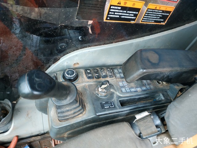 斗山 DX380LC 挖掘机