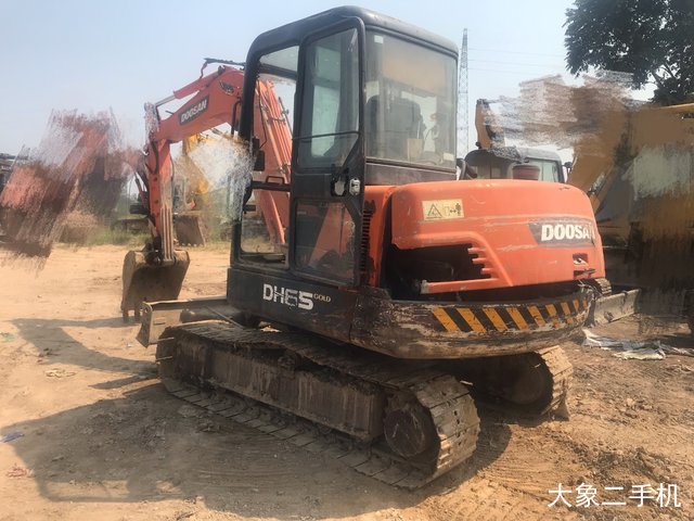 斗山 DH55-V 挖掘机