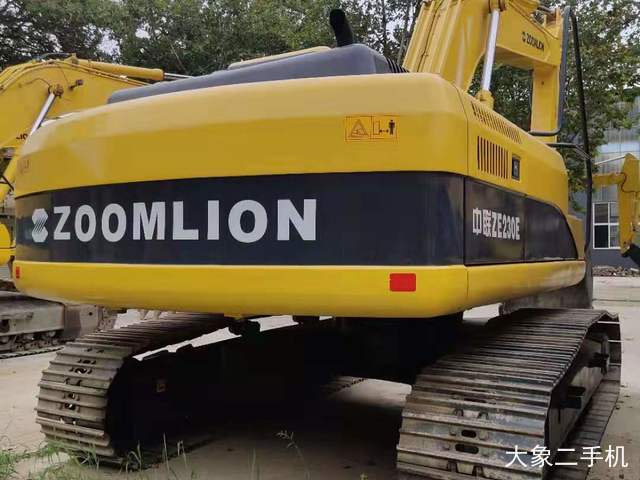 中联重科 ZE230E 挖掘机