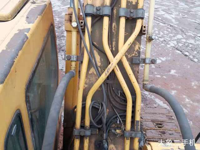 现代 R225LC-7 挖掘机