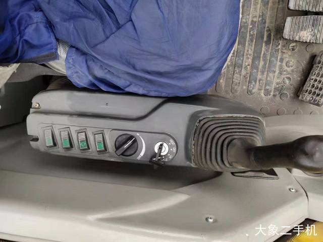 中联重科 ZE205E 挖掘机