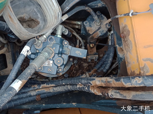 现代 R75BVS 挖掘机