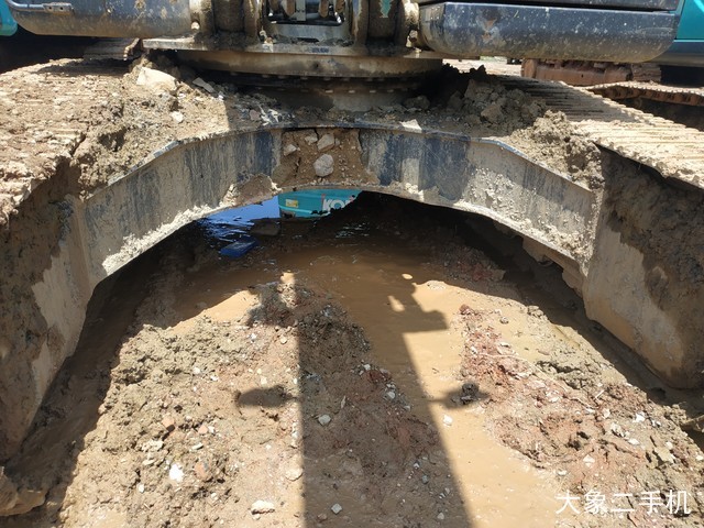 神钢 SK350LC-8 挖掘机