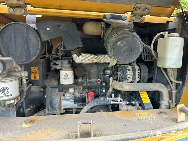 徐工 XE75D 挖掘机