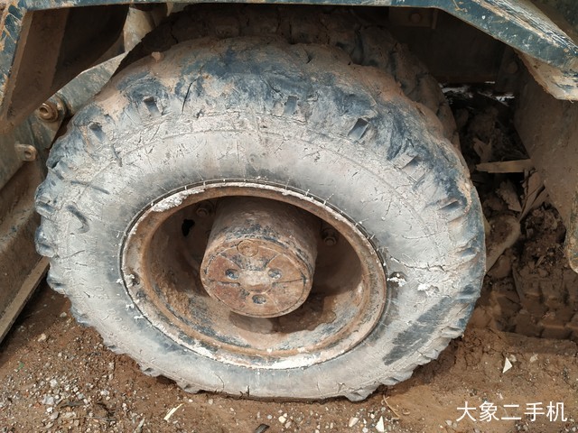 现代 150WVS 挖掘机