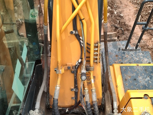 现代 150WVS 挖掘机