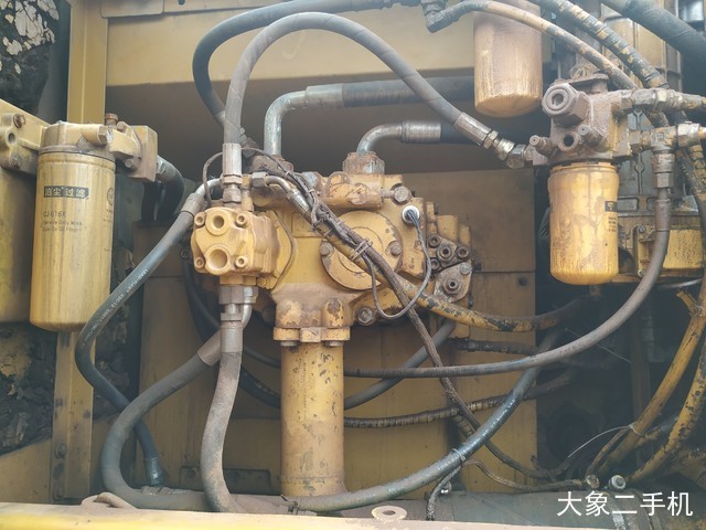 卡特彼勒 325C 挖掘机