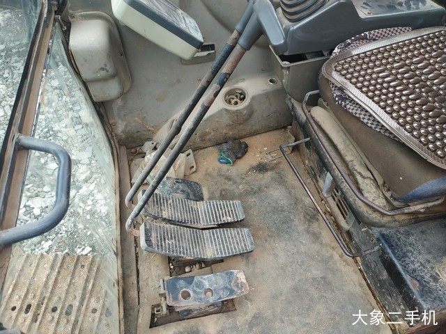 柳工 CLG908D 挖掘机