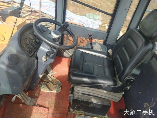 龙工 LG855B 装载机