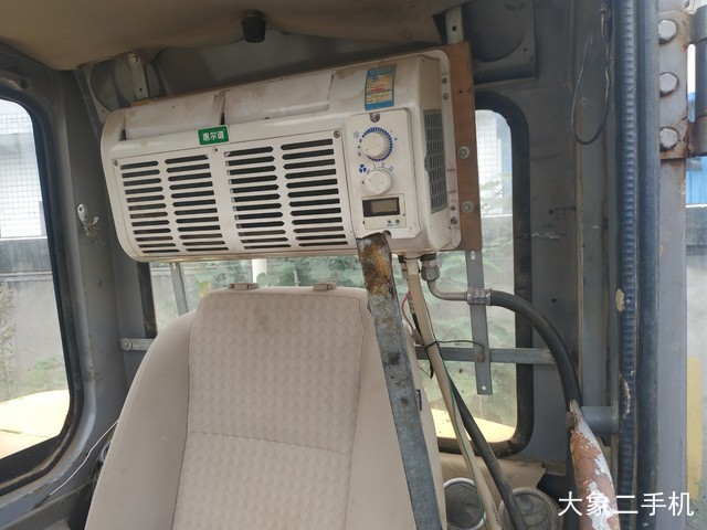 山东临工 60 挖掘机