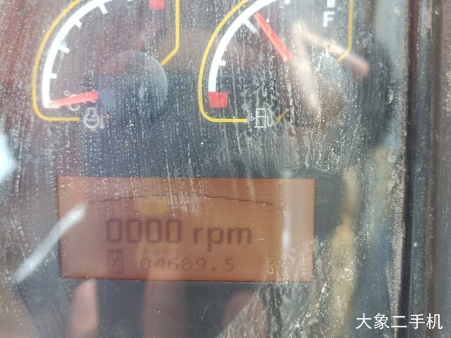 山东临工 E660F 挖掘机
