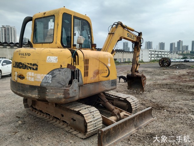 山东临工 LG660 挖掘机