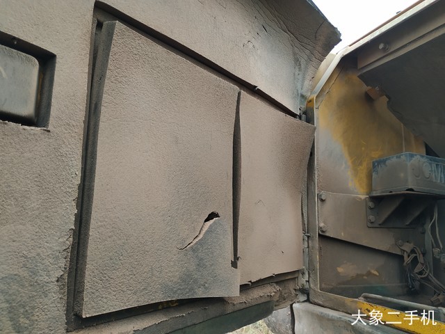 山重建机 JCM922D 挖掘机