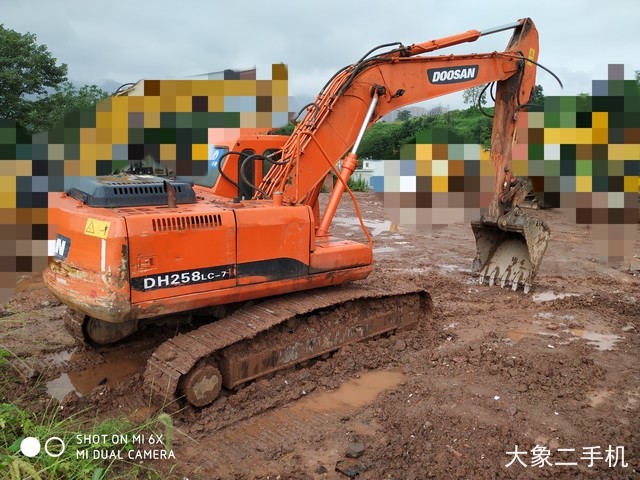 斗山 DH225LC-7 挖掘机