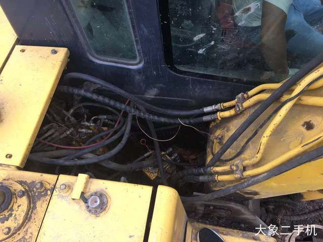 现代 R80-7 挖掘机