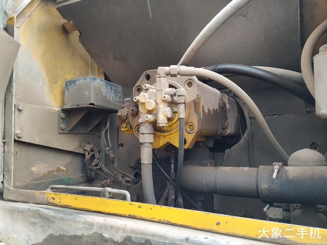 山重建机 JCM922D 挖掘机