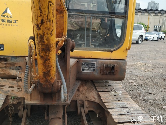 山东临工 LG660 挖掘机