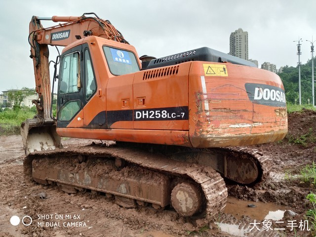 斗山 DH225LC-7 挖掘机