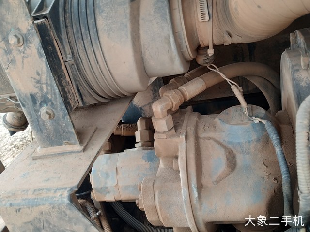 山东临工 LG660 挖掘机