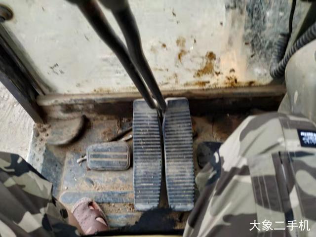 雷沃重工 FR60 挖掘机