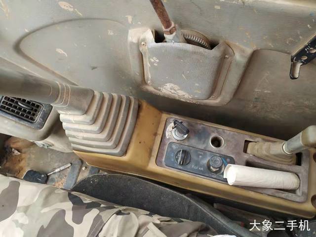 雷沃重工 FR60 挖掘机