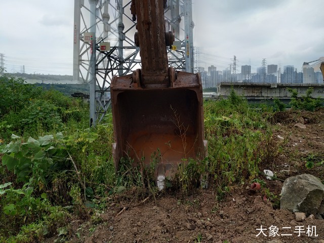 山重建机 JCM922D 挖掘机