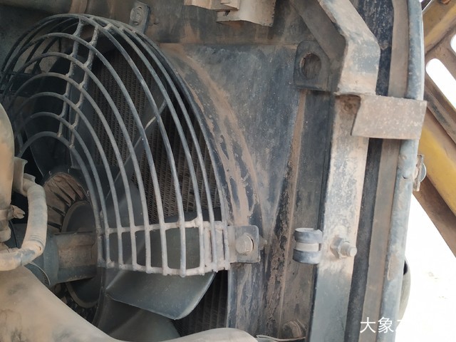 山东临工 LG660 挖掘机