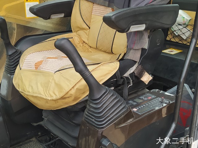 三一重工 SY485H 挖掘机